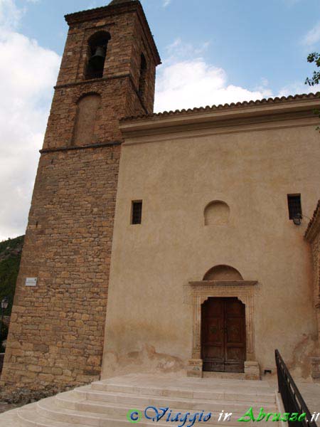 13-P7022515+.jpg - 13-P7022515+.jpg - La chiesa nella frazione Cerqueto.